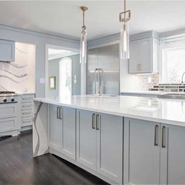 Custom Kitchen B&T